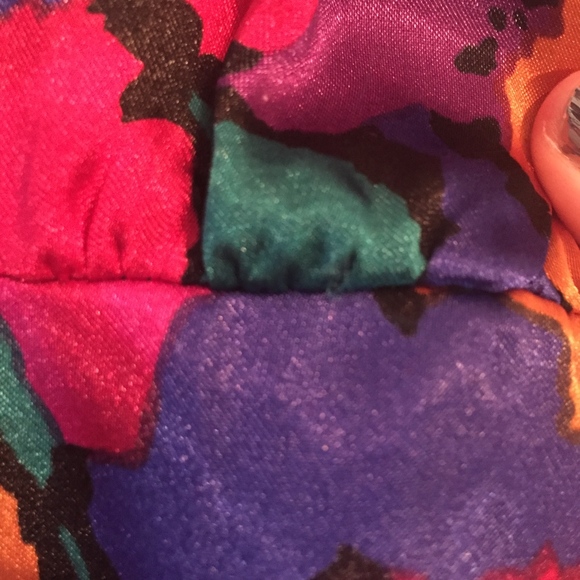 Vibrant Vintage Blouse - Picture 5 of 7